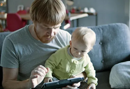 FamilyAlbum ou Claudette : lequel pour vos grands-parents ?